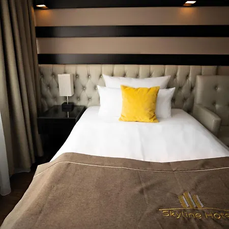 Hotel Skyline Frankfurt 4*