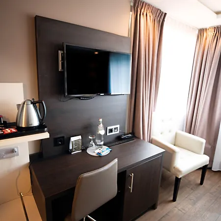 Skyline Frankfurt 4*