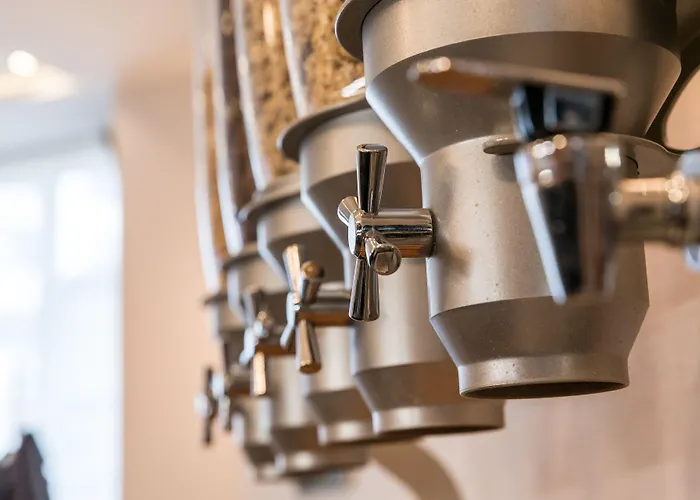 스카이라인 시티 호텔