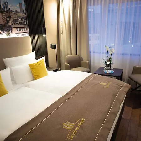 Hotel Skyline Frankfurt 4*