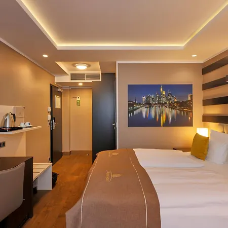 Skyline Frankfurt Otel 4*