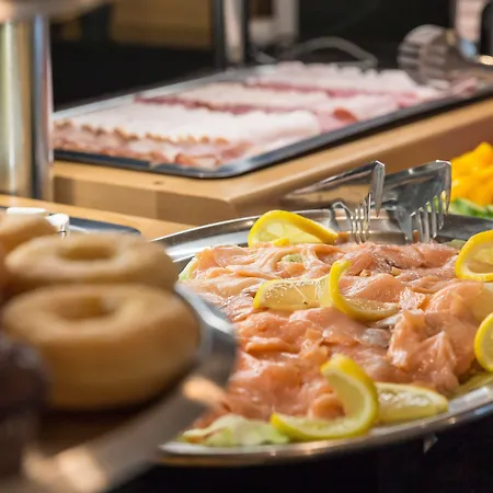 法兰克福城市天际线酒店 4*