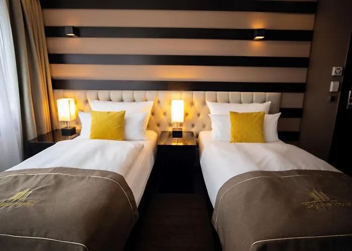 Otel Skyline Frankfurt 4*