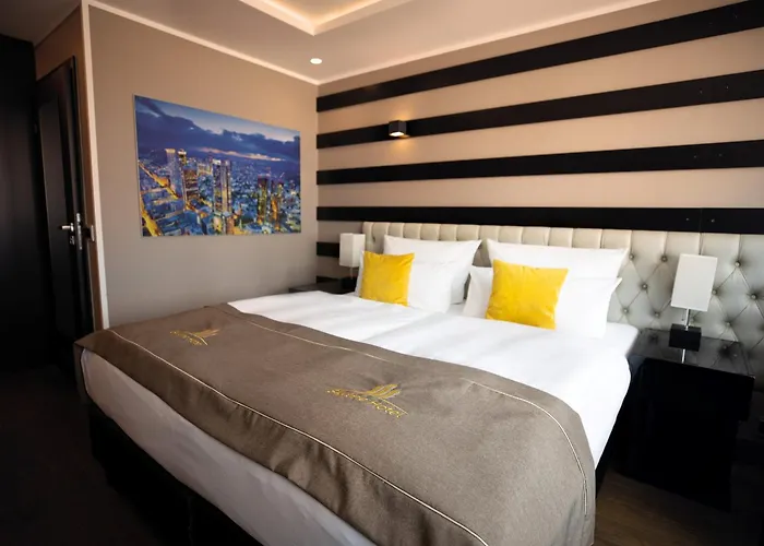 スカイライン シティ