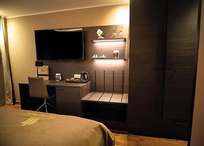 Otel Skyline Frankfurt