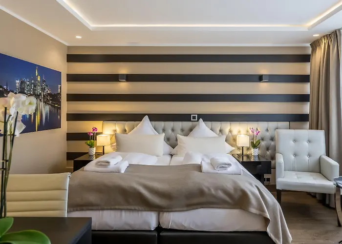 Skyline Frankfurt 4*