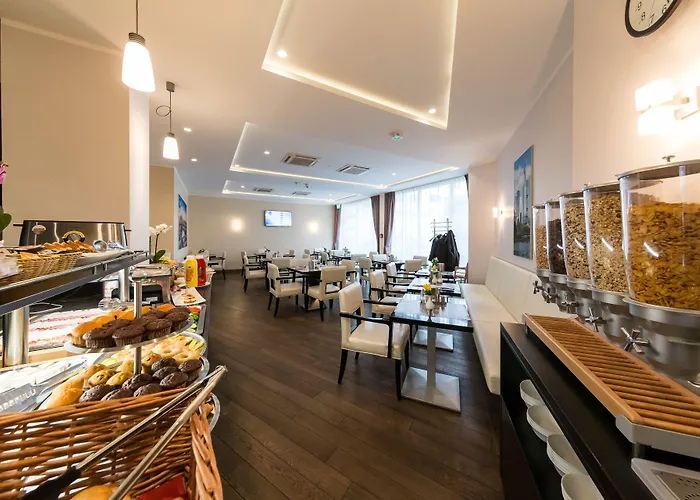 スカイライン シティ ホテル