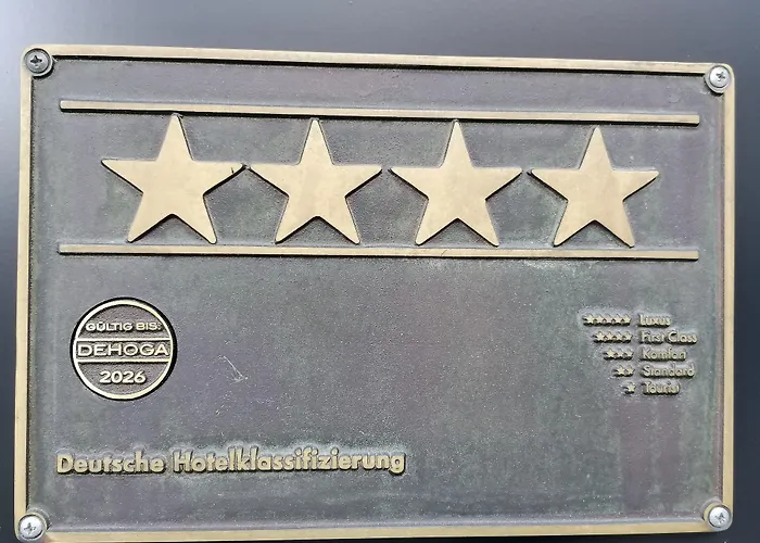 Otel Skyline Frankfurt 4*