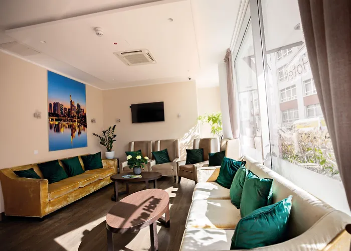 Otel Skyline Frankfurt 4*