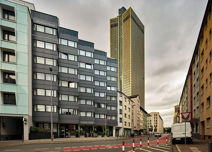 Hotel Skyline Frankfurt 4*